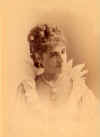 Adelaide_Neilson_studio_shot_postcard-Resized.jpg (56257 bytes)